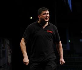 Suljovic schlägt Michael Smith