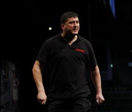 Suljovic schlägt van Gerwen | 17.Oktober 2015