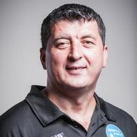 Mensur Suljovic im Netz